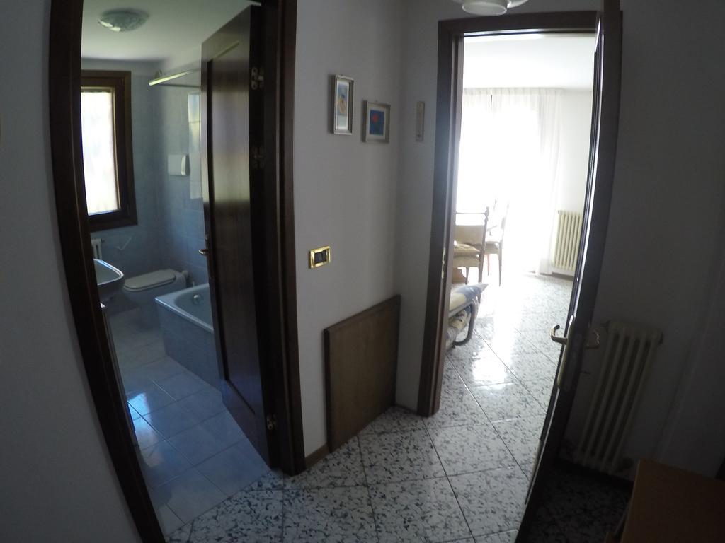 Apartment Maria & Patrizio Lignano Sabbiadoro Zimmer foto